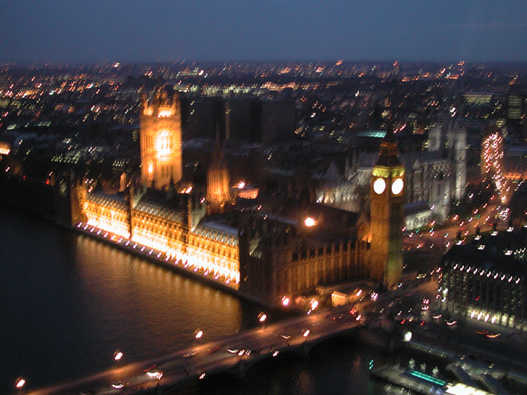 Aerial view of London.jpg 482.8K